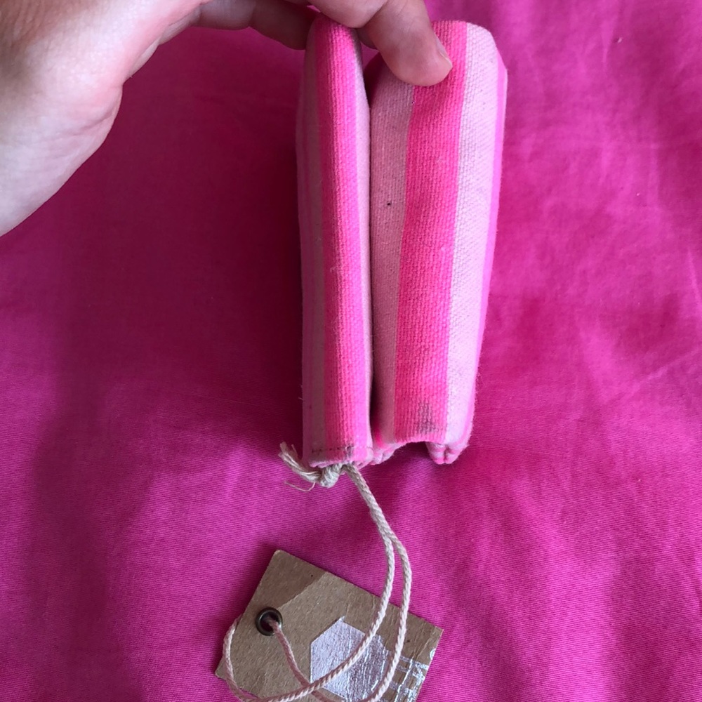 Pink Brooklyn Industries wallet - Picture 5 of 5